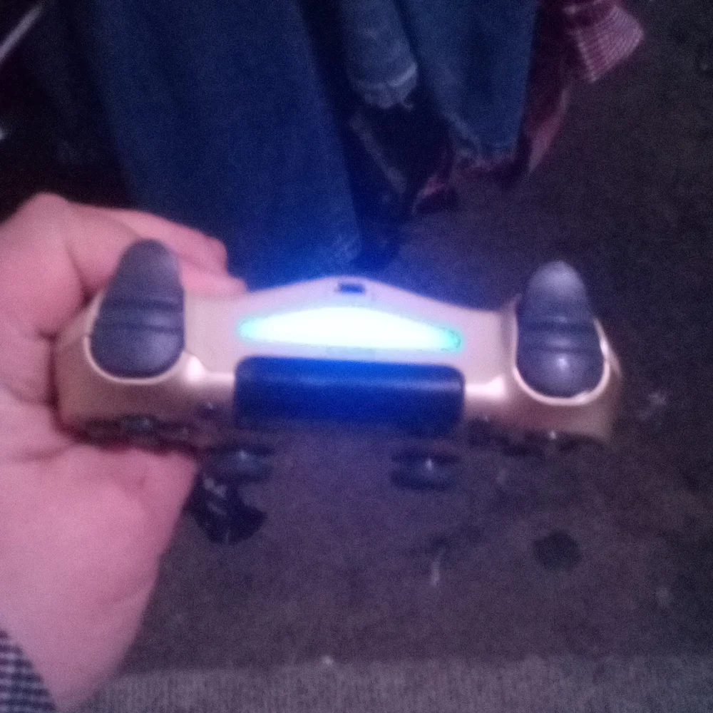 Playstation 4 virtual reality headset two motion controllers one gold controller
